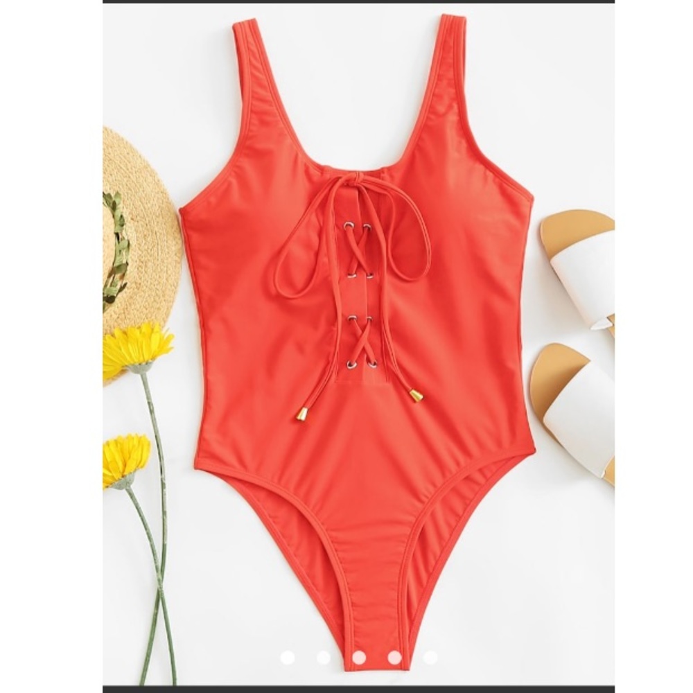 One piece suimsuit